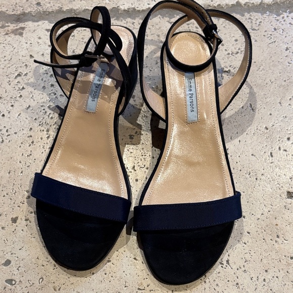 BNWOT Elegant Black & Blue Block Suede Strappy Sandals by Emme Parsons - Picture 3 of 7